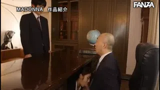 【神宮寺ナオ】熟女や人妻たちのエロいNTR調教が見逃せない!